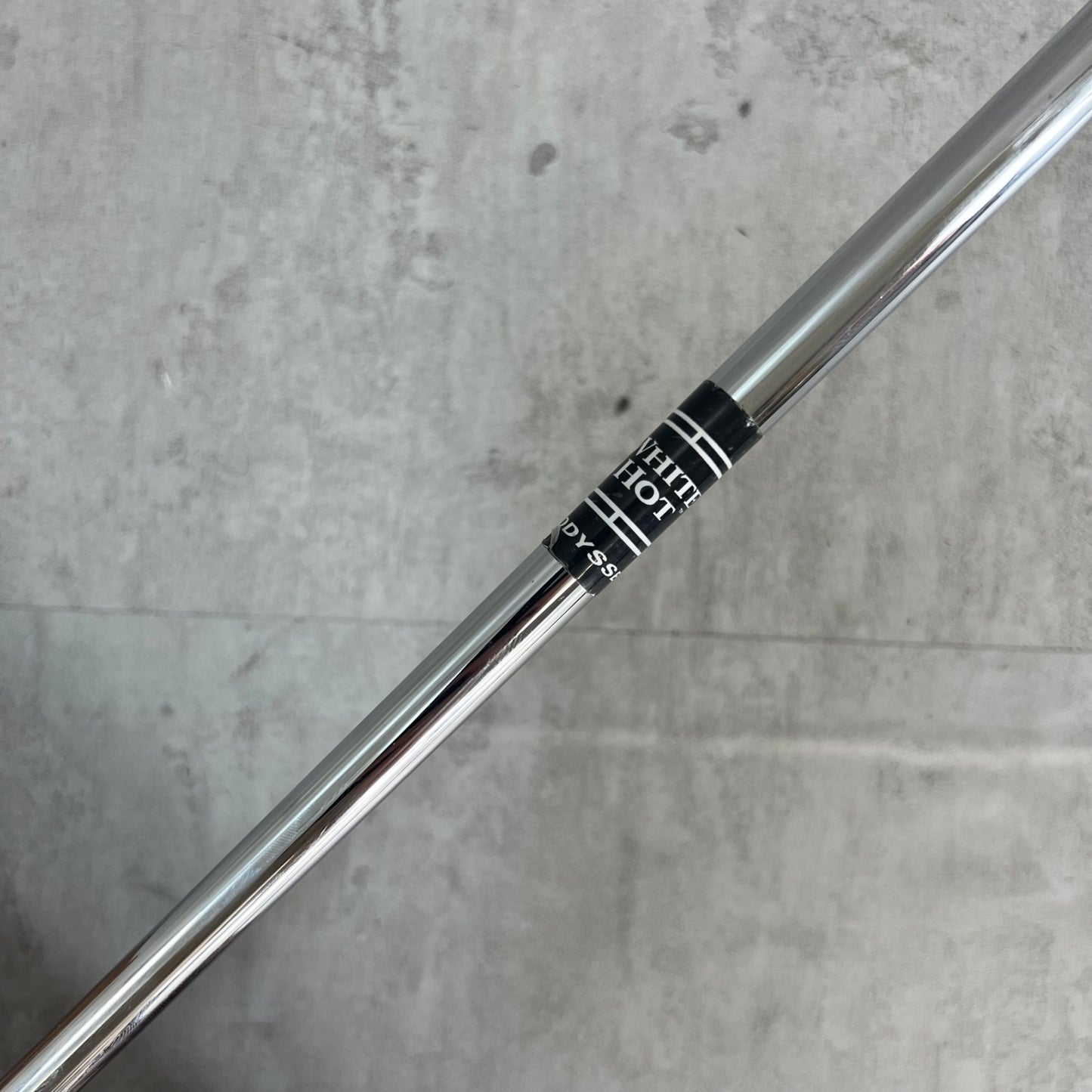 オデッセイ　ホワイトホット　♯7 メンズゴルフ　パター　右利き用　ODYSSEY　WHITE HOT