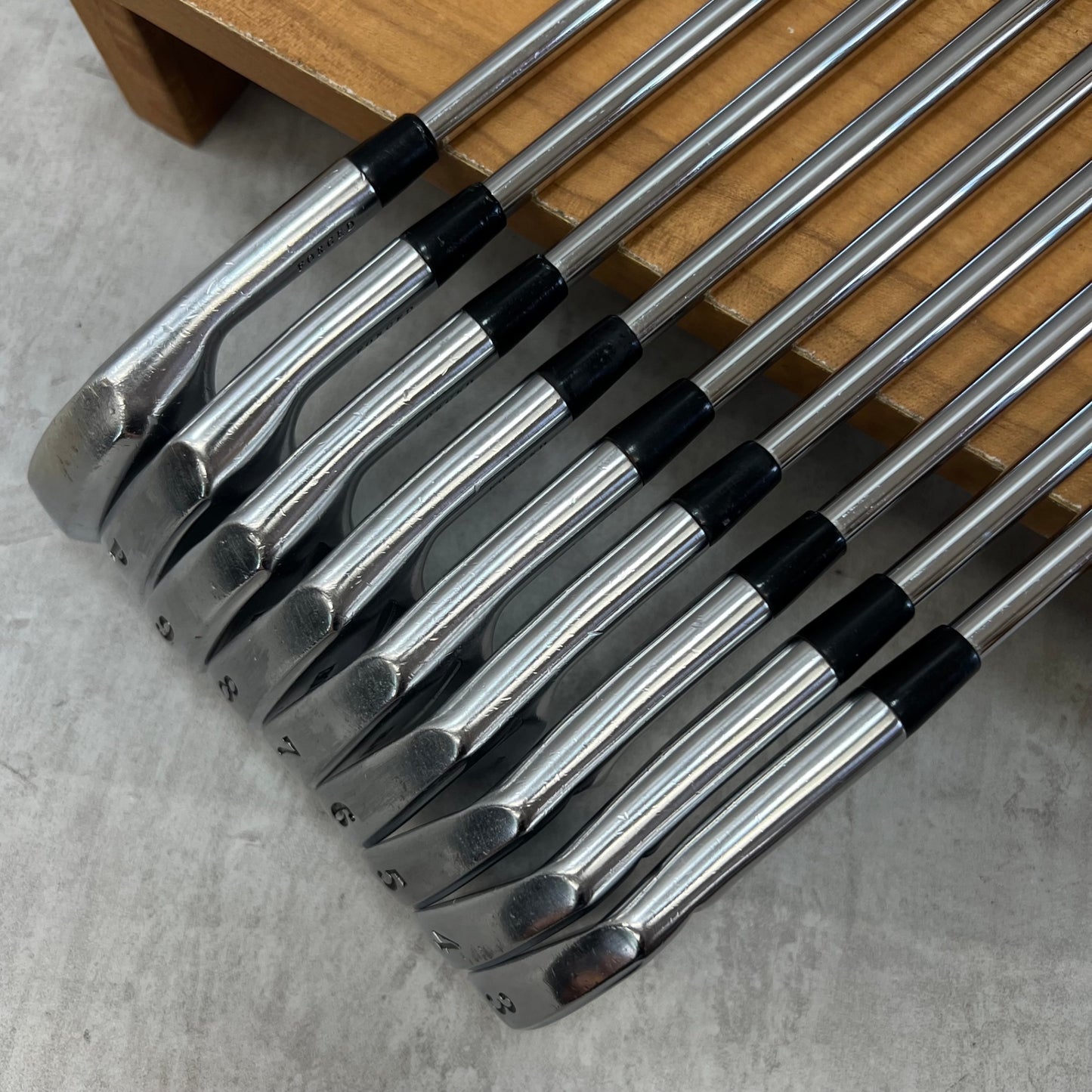 ヨネックス イーゾーン フォージド メンズゴルフ アイアンセット 9本 右利き用 S200 スチール YONEX EZONE FORGED