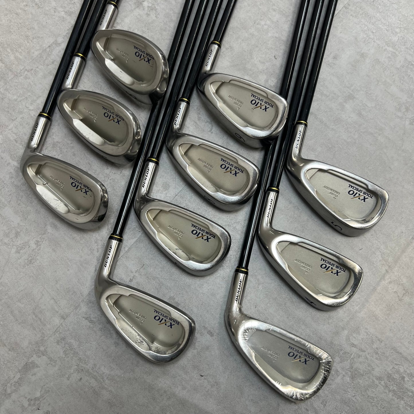 ゼクシオ　メンズゴルフ　クラブセット　14本　右利き用　XXIO ヘッドカバー