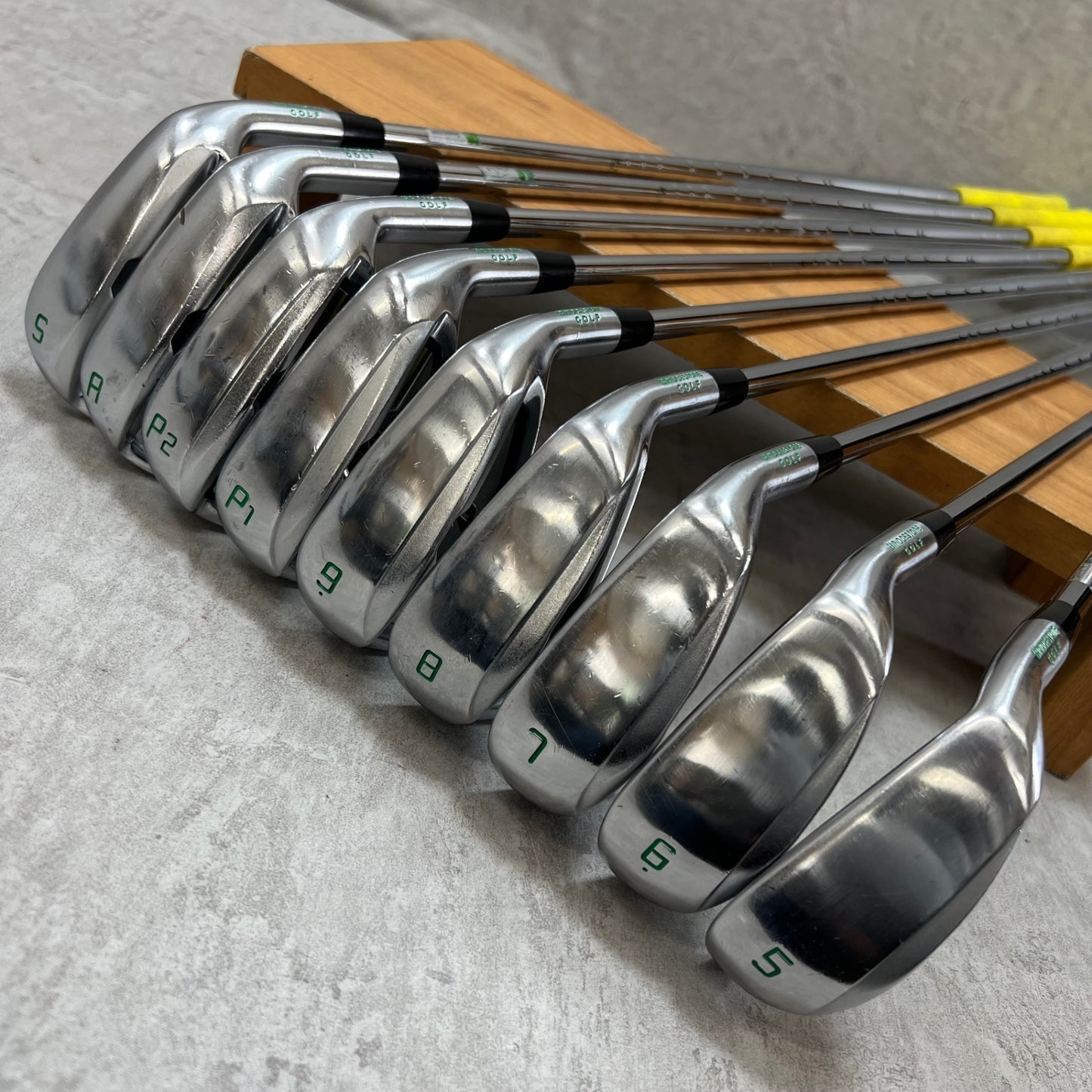 BRIDGESTONE ブリヂストン JGR メンズゴルフ アイアンセット 右利き用 5番〜SW 9本スチール