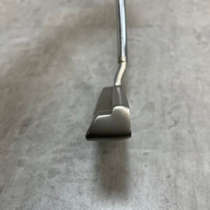 オデッセイ　ホワイトホット ♯2　メンズゴルフ　パター　右利き用　33インチ　ODYSSEY　WHITE HOT