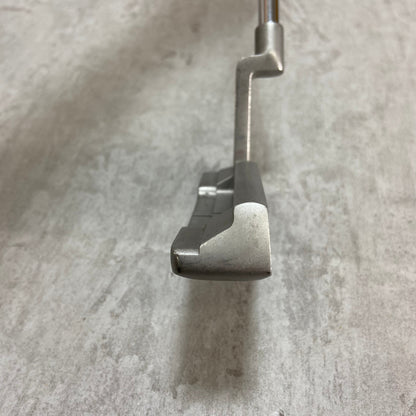 オデッセイ　クリムゾン　シリーズ　660　メンズゴルフ　パター　右利き用　ODYSSEY　CRIMSON　SERIES