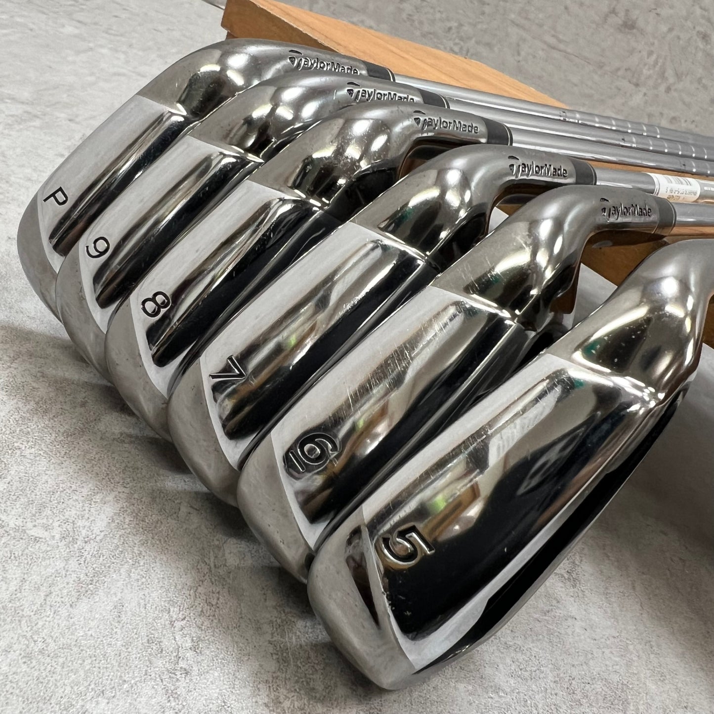 テーラーメイド　バーナー　メンズゴルフ　アイアンセット　6本　S　右利き用　TaylorMade　BURNER