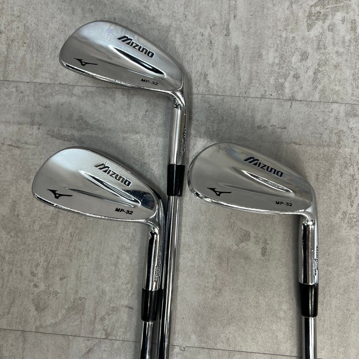 ミズノ　MP-32　メンズゴルフ　アイアンセット　7本　S200　右利き用　Mizuno　ダイナミックゴールド