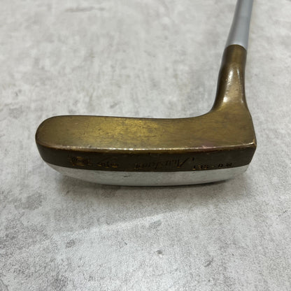 Acushnet アクシネット　BULLS EYE MO-SET　ブルズアイ	メンズゴルフ　パター	ピン型	34インチ　右利き用