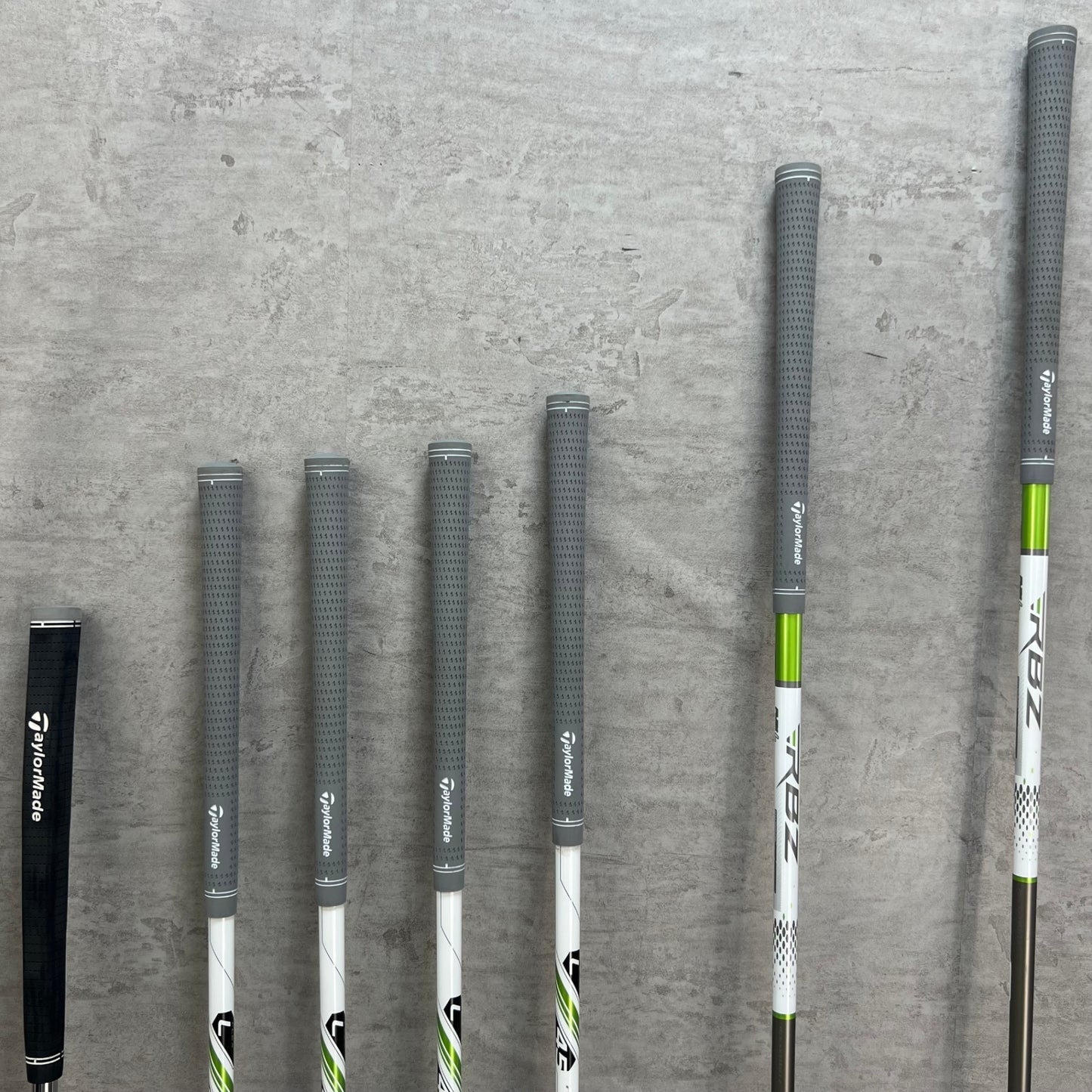 テーラーメイド　RBZ レディースゴルフ　クラブセット　7本　L 右利き用　TaylorMade