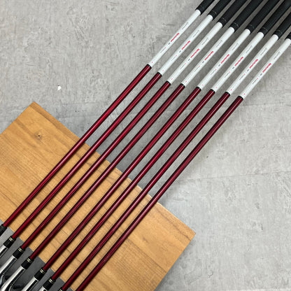 テーラーメイド　R9　MAX　メンズゴルフ　アイアン8本セット　カーボン　R　右利き用　TaylorMade