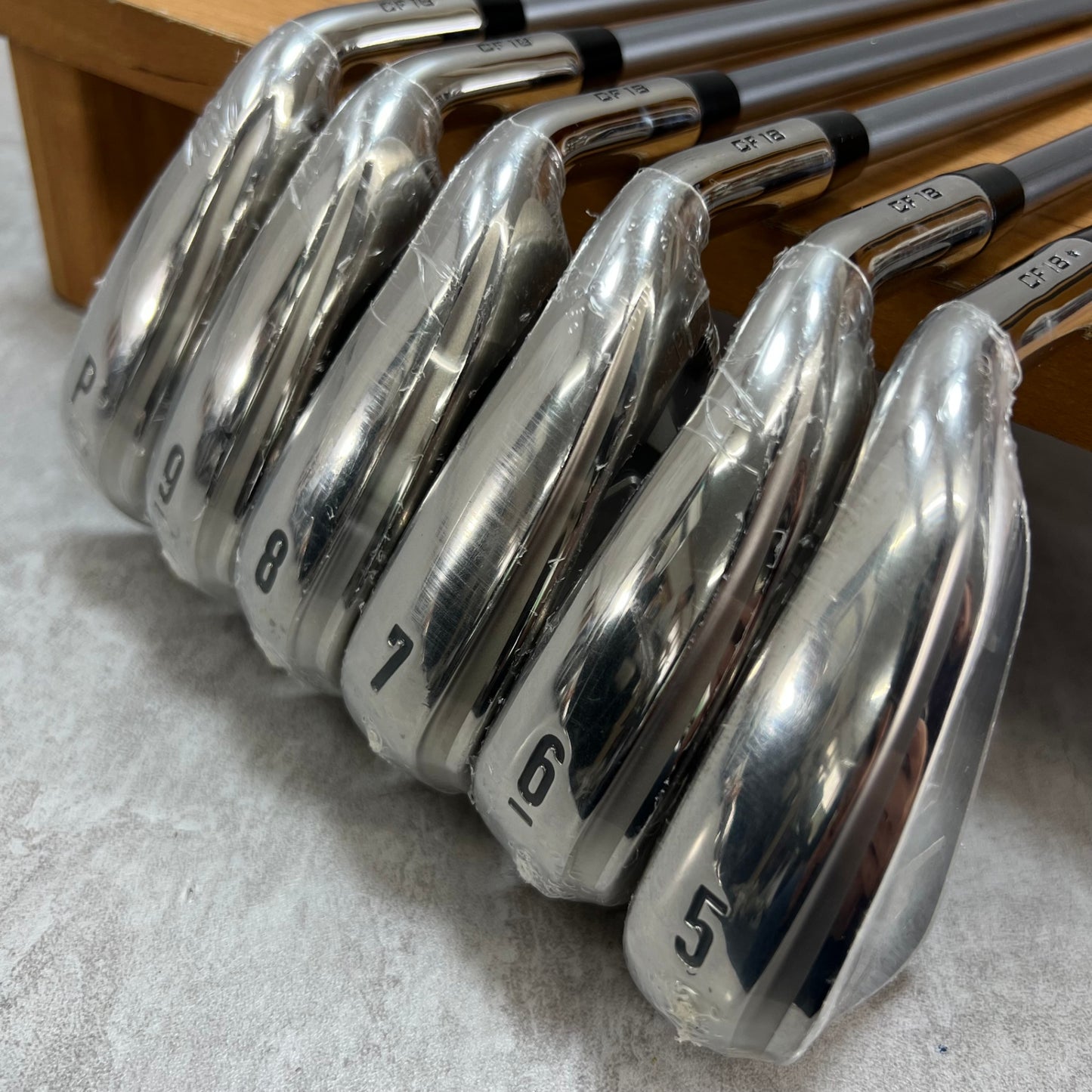 未使用　シュリンク付き　キャロウェイ　ローグスター　メンズゴルフ　アインセット　6本　Callaway　ROGUE STAR