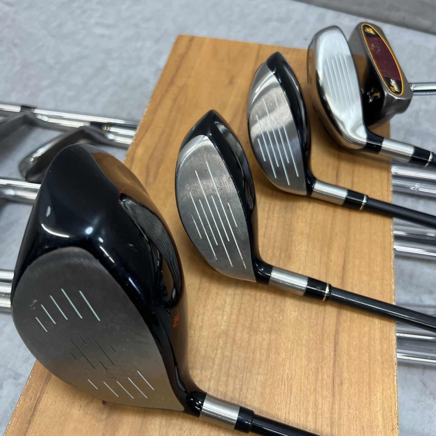 テーラーメイド　メンズゴルフ　クラブセット　13本　右利き用　TaylorMade