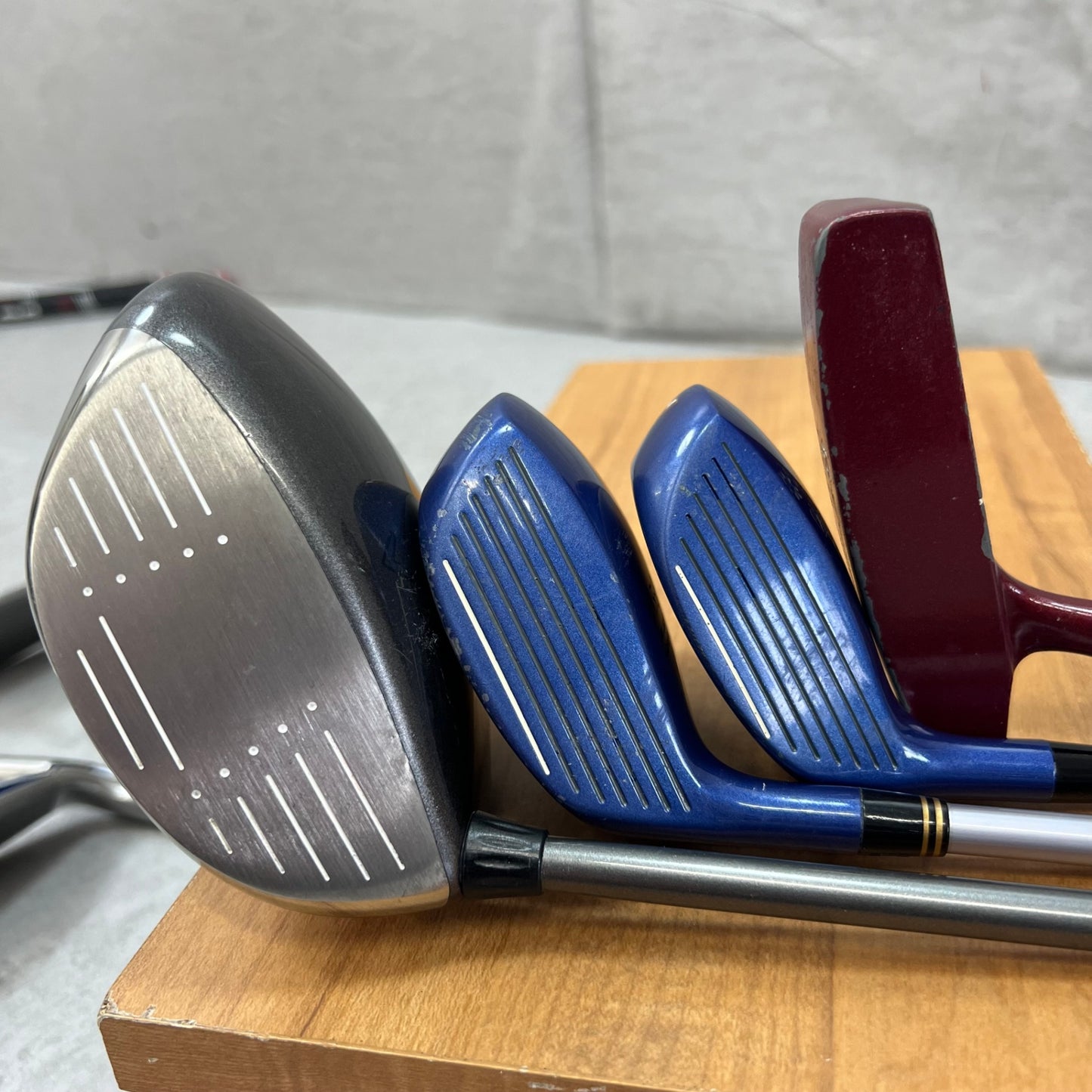 キャロウェイ　ESSERIO　レディースゴルフ　クラブセット　8本　L　右利き用　Callaway