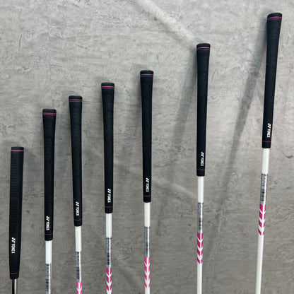 ヨネックス　ジュニアゴルフ　クラブセット　7本　右利き用　YONEX 子供