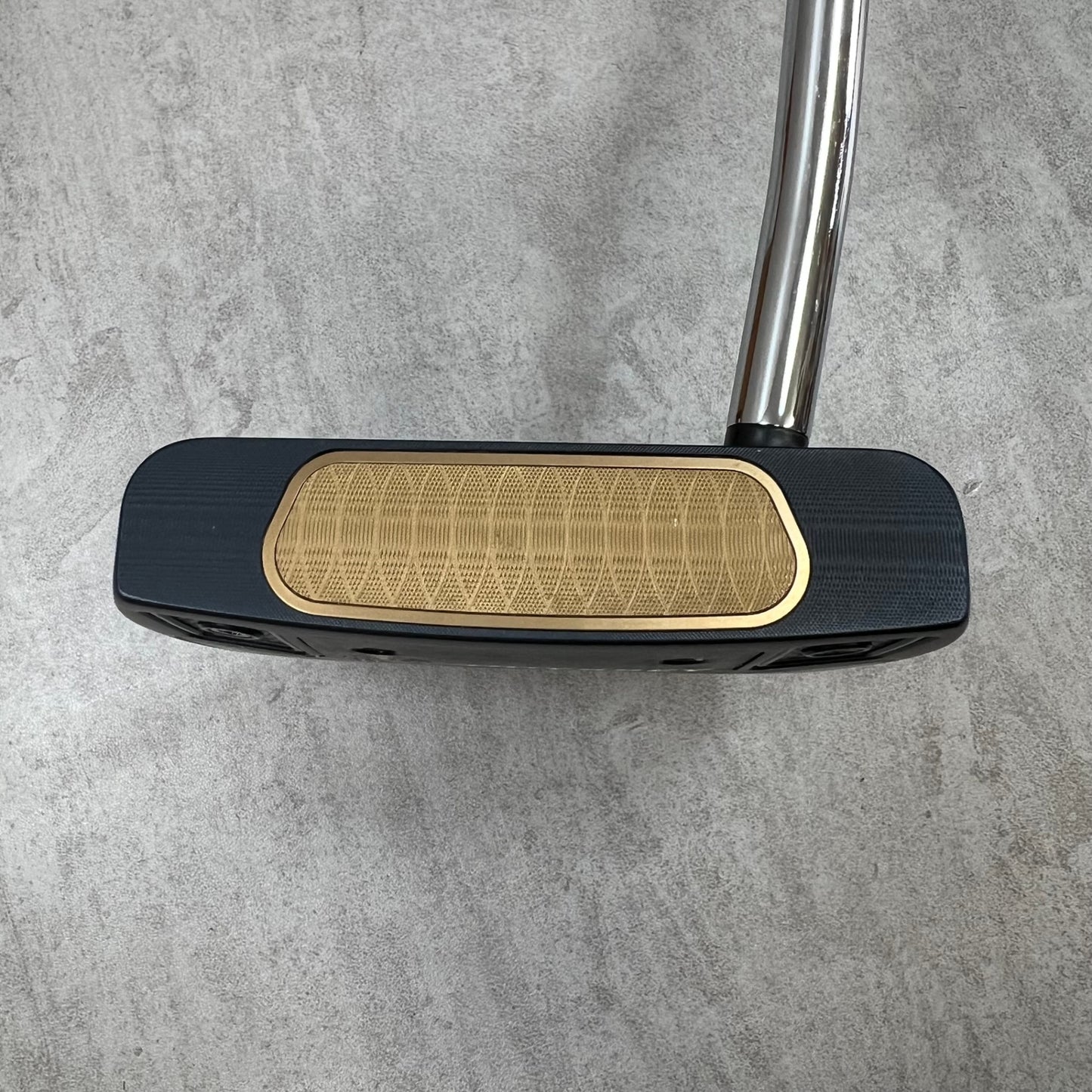 ODYSSEY　オデッセイ　Ai-ONE　ミルド　クルーザー　ジェイルバード	メンズゴルフ　中尺パター　ネオマレット	38.0インチ　右利き用