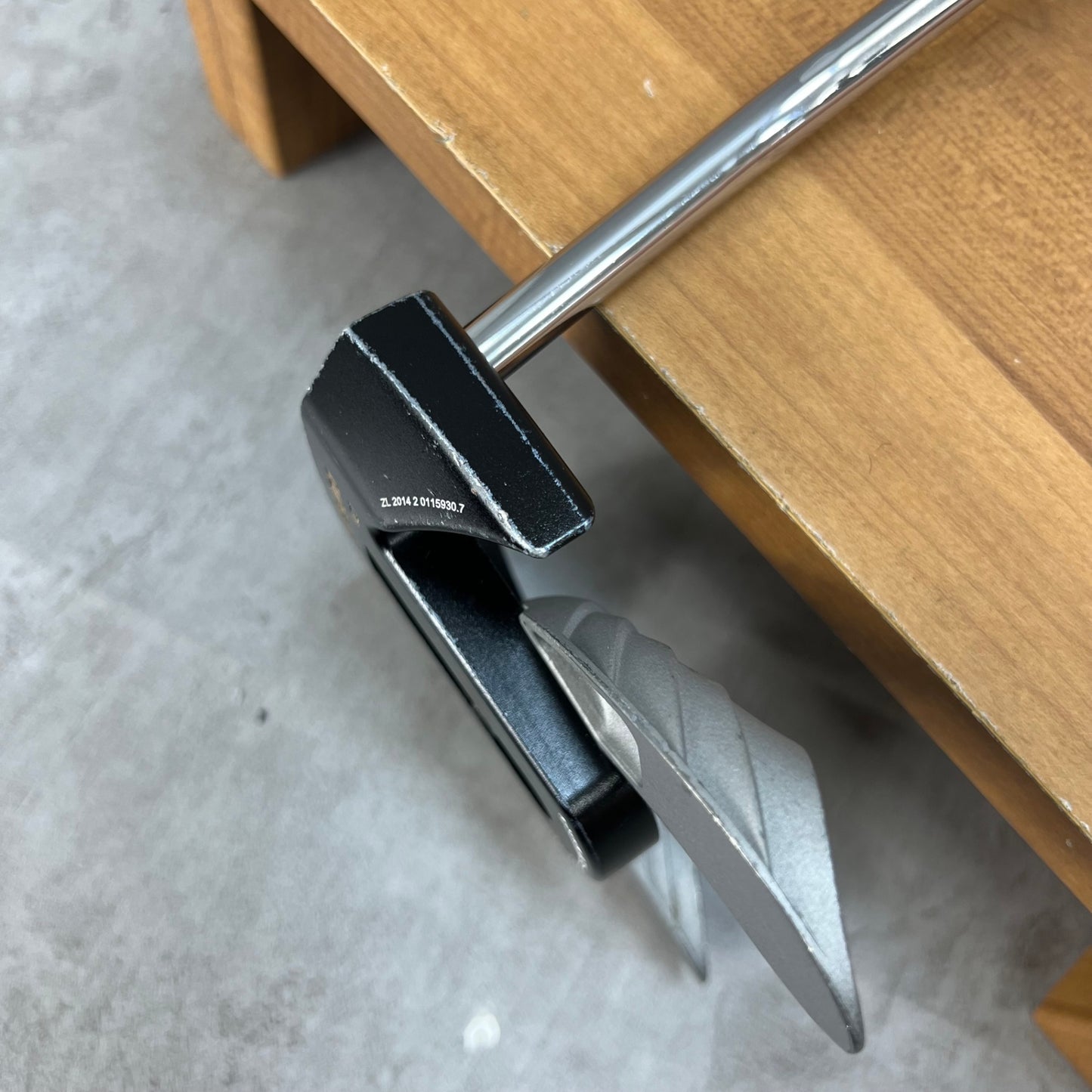 カタナ　ボルティオ　カブト　メンズゴルフ　パター　右利き用　KATANA　VOLTIO KABUTO