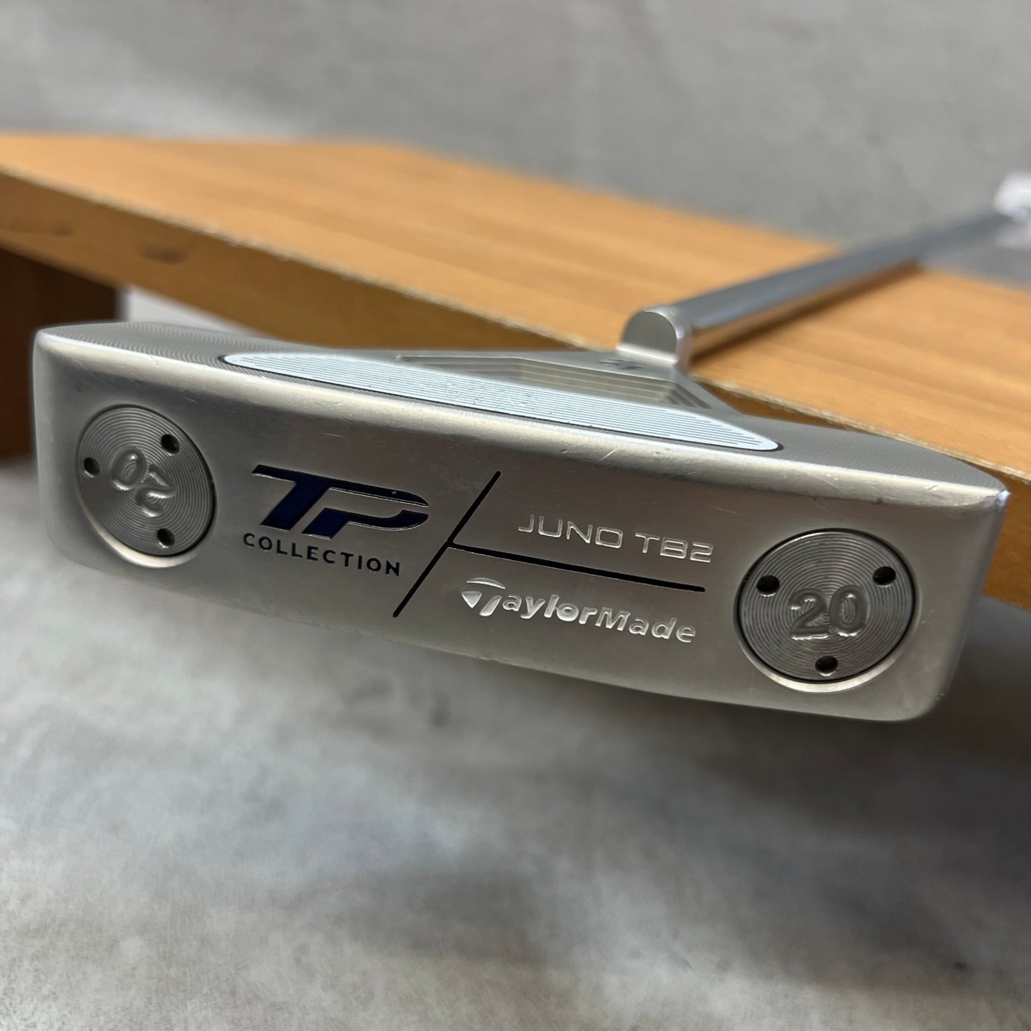 テーラーメイド ジュノ TB2 レディースゴルフ パター ピン型 31インチ 右利き用 TaylorMade JUNO