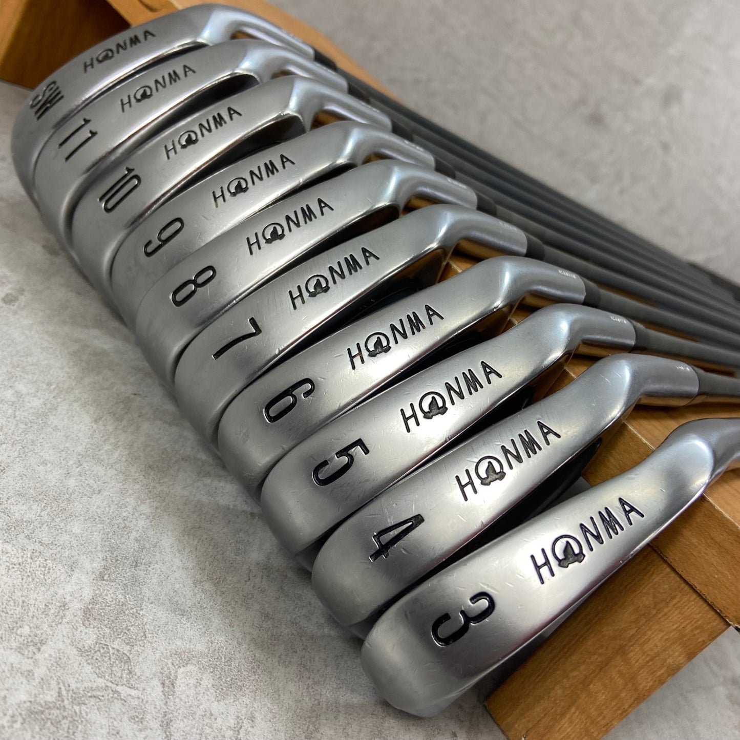 ホンマ　LB-280　メンズゴルフ　アイアンセット　10本　R　右利き用　HONMA