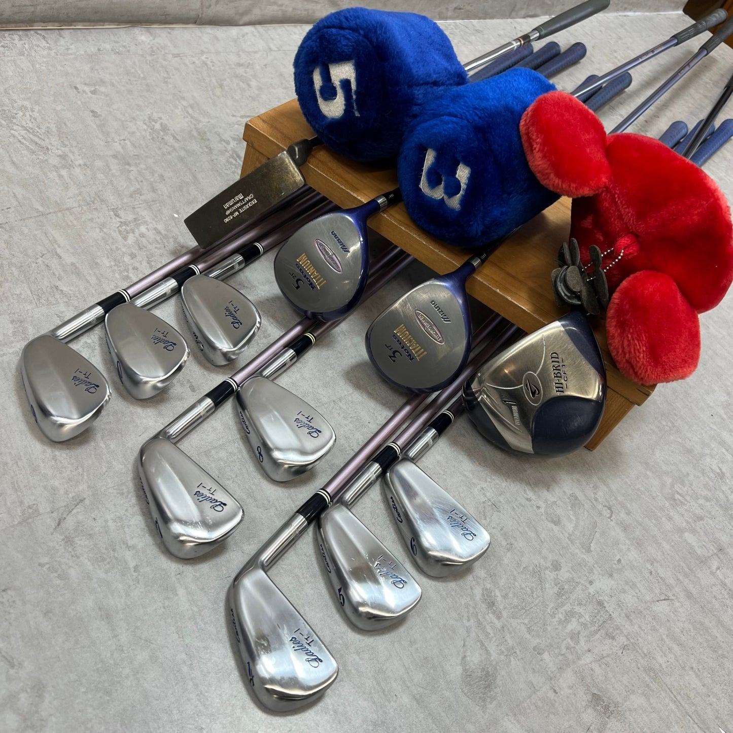 ダンロップ　マンシングウェア　レディースゴルフ　クラブセット　12本　右利き用　DUNLOP　Munsing wear