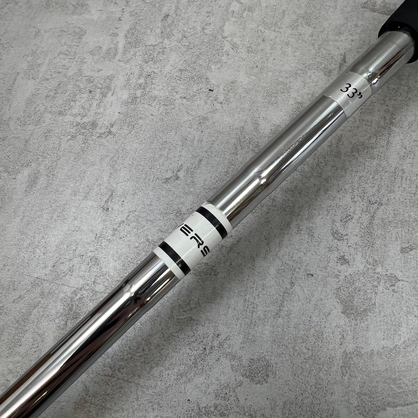 オデッセイ　VERSA　330M　メンズゴルフ　パター　右利き用　33インチ　ODYSSEY　ヴァーサ