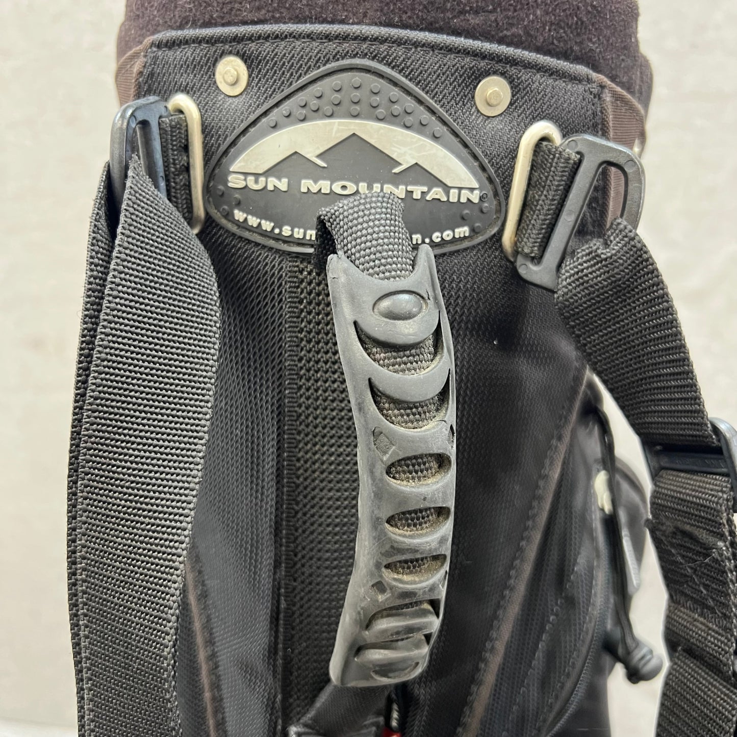 サンマウンテン ゴルフ用 スタンド式 キャディバッグ 約9.5型 7分割  ポリエステル SUN MOUNTAIN