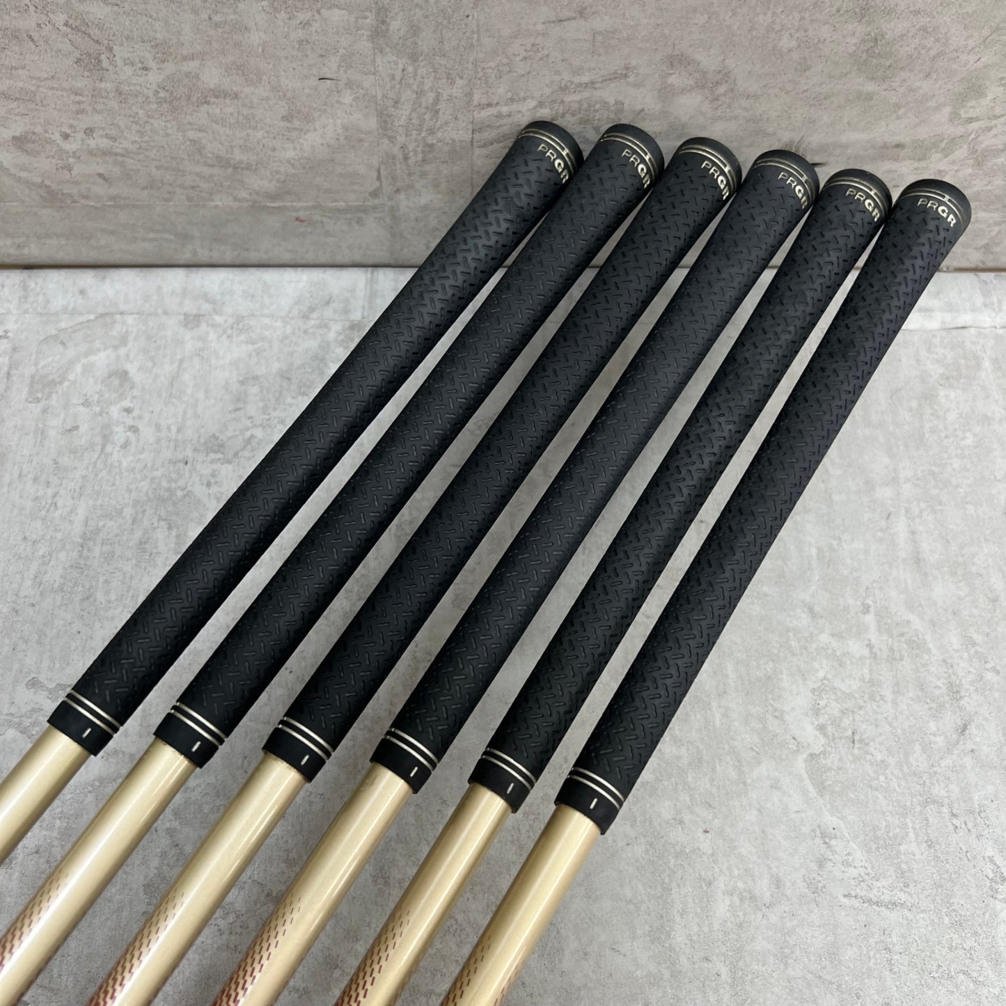 プロギア　505　レディースゴルフ　アイアン６本セット　カーボン　M-30　L　右利き用　PRGR