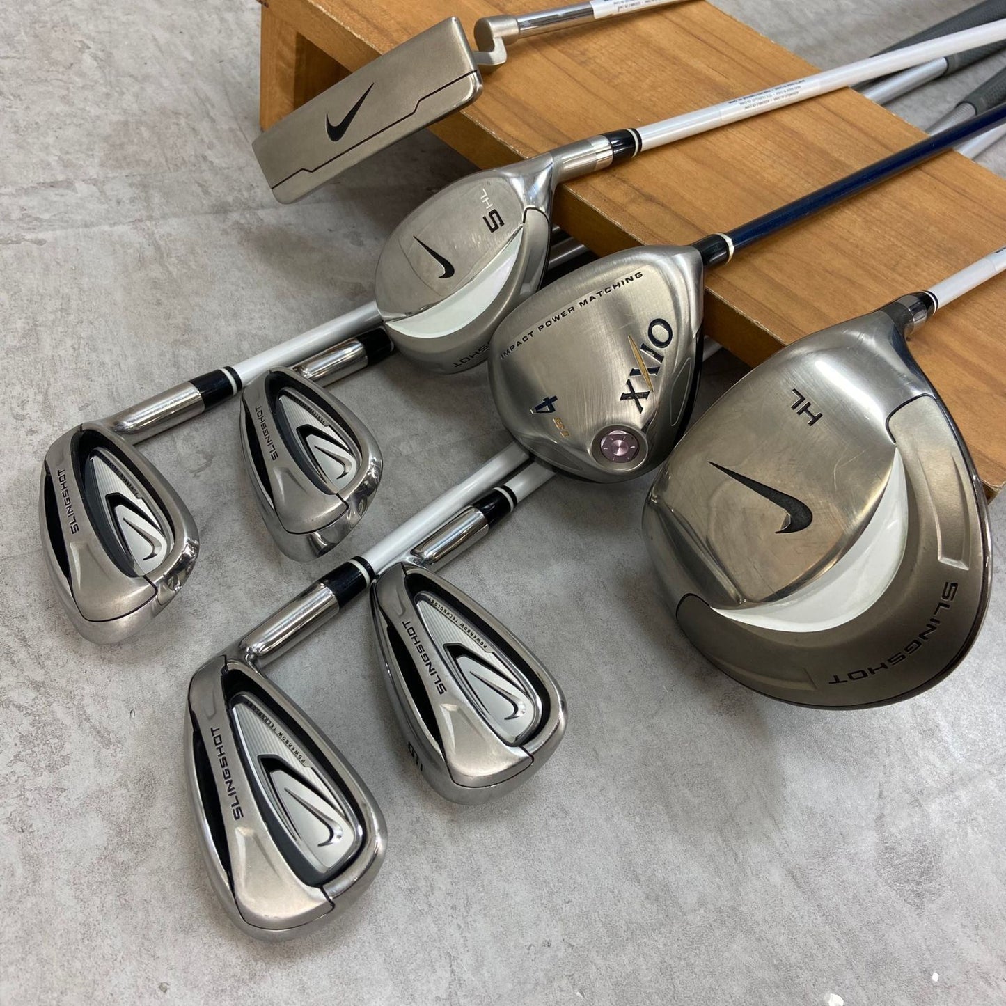 ナイキ　スリングショット　レディースゴルフ　クラブセット　8本　右利き用　NIKE　SLINGSHOT