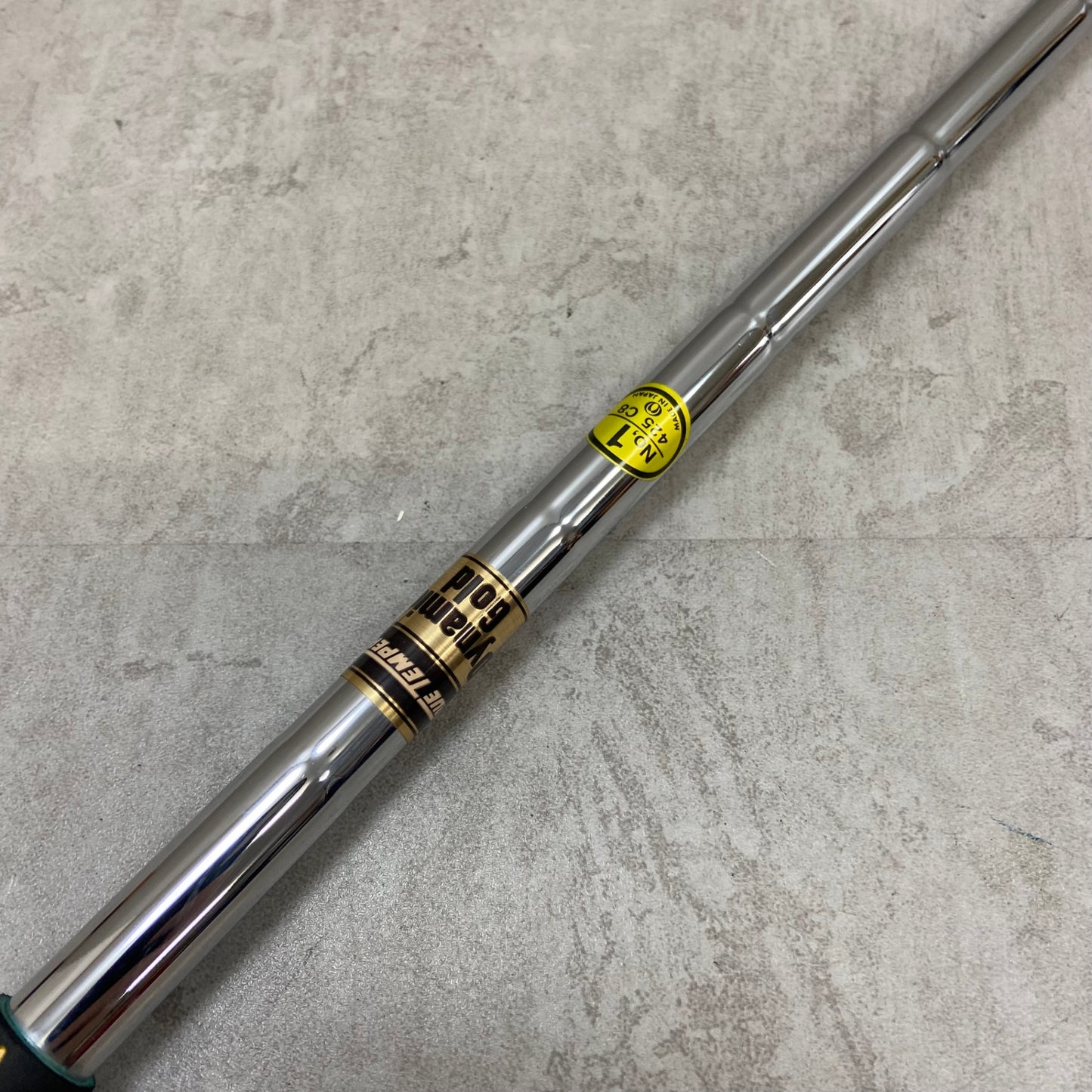 トゥルーテンパー	ダイナミックゴールド	メンズゴルフ　クラブシャフト　スチール　3W　フェアウェイウッド用	42インチ　R400U　TaylorMade　テーラーメイド用