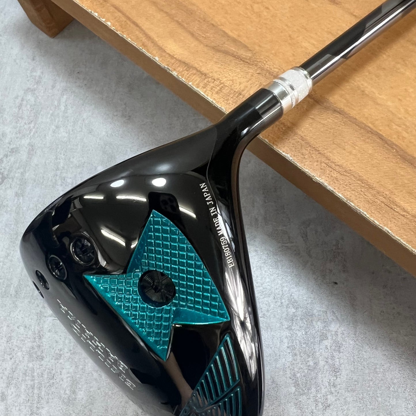 エミリッドバハマ　EB-33　メンズゴルフ　ドライバー　SR　右利き用　EMILLID　BAHAMA