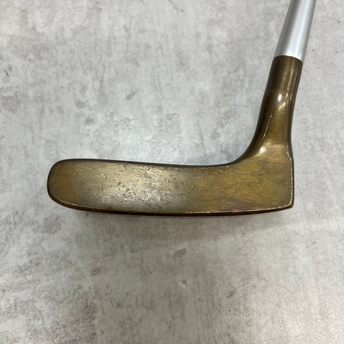 Acushnet アクシネット　BULLS EYE MO-SET　ブルズアイ	メンズゴルフ　パター	ピン型	34インチ　右利き用