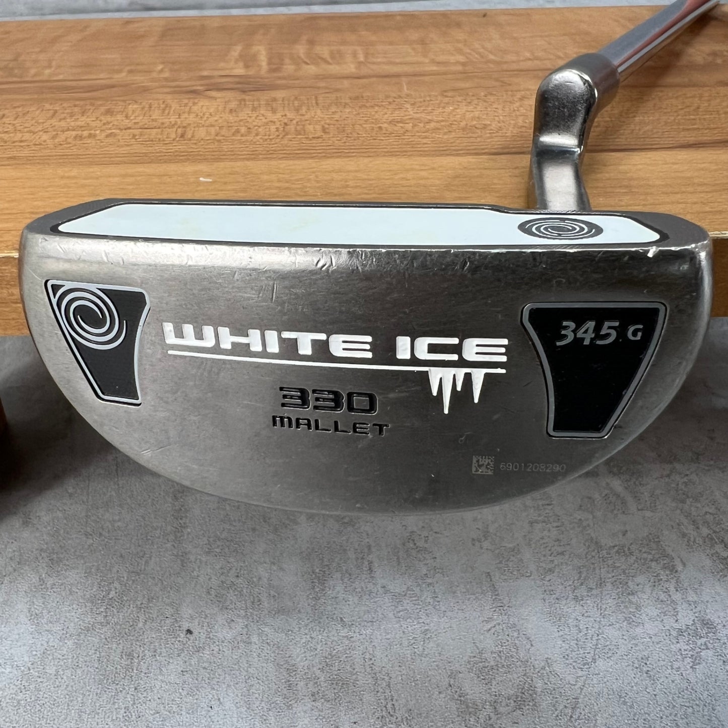 オデッセイ　ホワイトアイス　330　メンズゴルフ　パター　右利き用　ODYSSEY　WHITE ICE