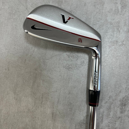 NIKE Vr タイガーウッズ　メンズゴルフ　アイアン　8番　X100 右利き用　ナイキ　ダイナミックゴールド