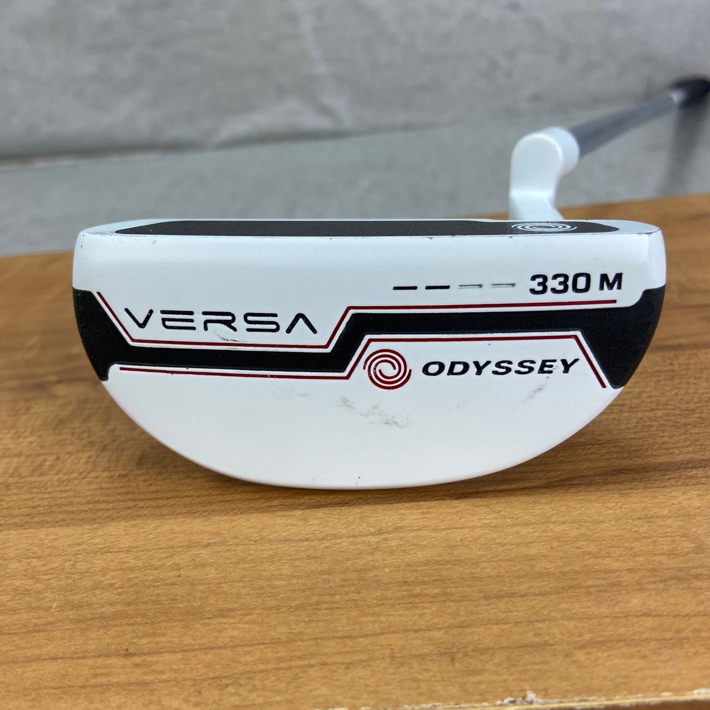 オデッセイ　ヴァーサ　330M　レディースゴルフ　パター　右利き用　32インチ　マレット型　ODYSSEY　VERSA