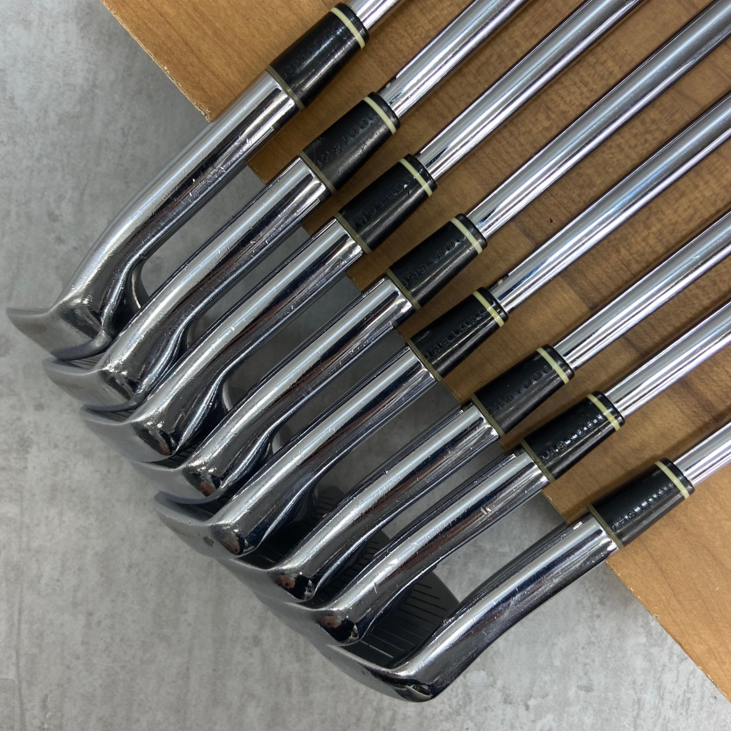 プロギア　DATA 801　メンズゴルフ　アイアンセット　8本　SX相当　右利き用　PRGR