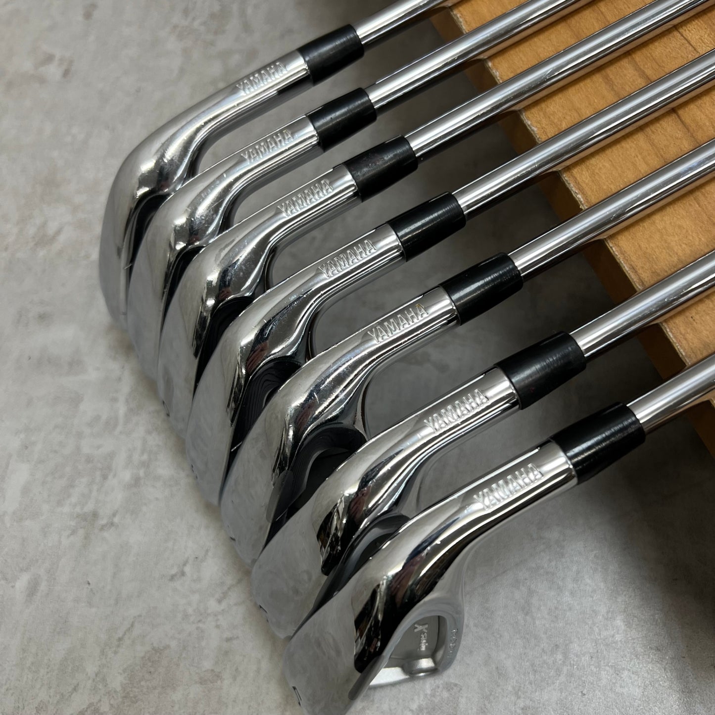 ヤマハ　inpres X D steel　メンズゴルフ　アイアンセット　7本　R　右利き用　YAMAHA Wrap tech