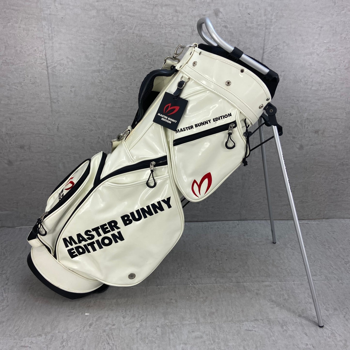 マスターバニーエディション　ゴルフ　スタンド式キャディバッグ　約9.5型　エナメル　MASTER BUNNY EDITION