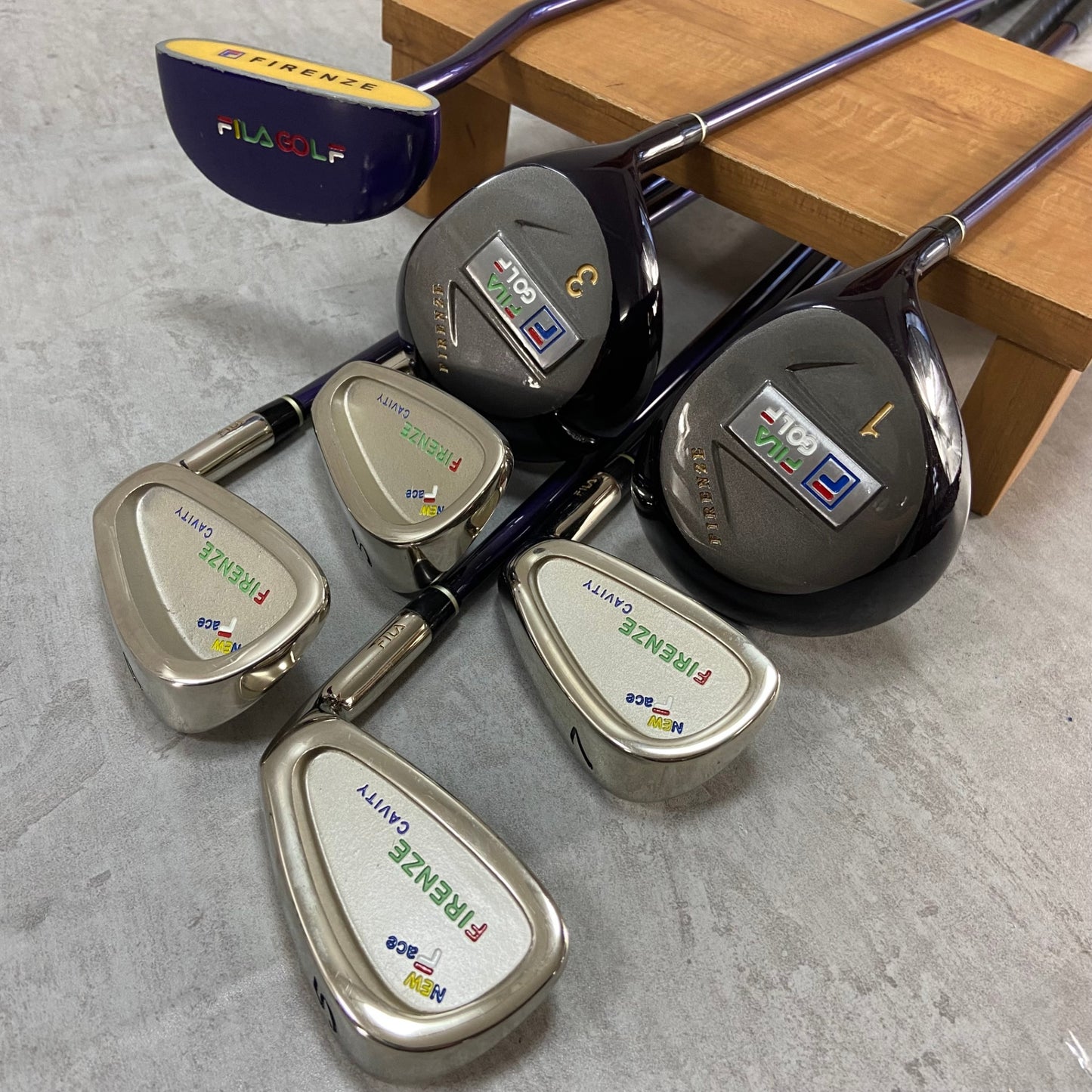 フィラ　フィレンツェ　レディースゴルフ　クラブセット　7本　右利き用　FILA GOLF　FIRENZE