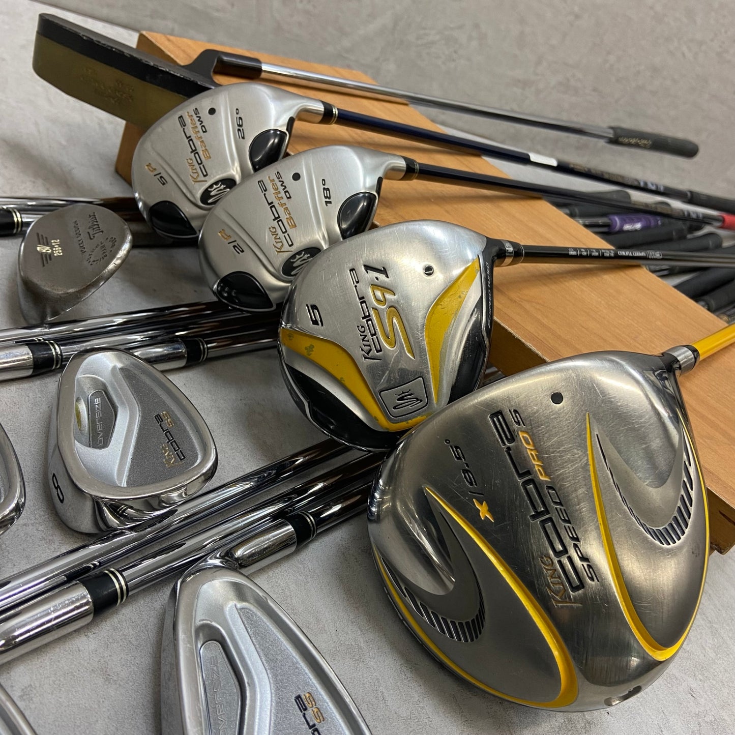 コブラ　タイトリスト　キュービックバランス　メンズゴルフ クラブセット　14本　右利き用　Cobra　Titleist　CUBIC BALANCE