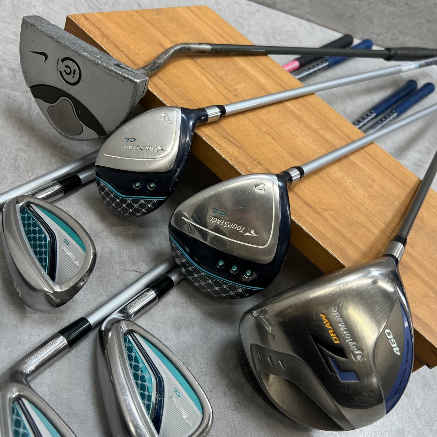 テーラーメイド　マンシングウェア　レディースゴルフ　クラブセット　8本　L　右利き用　TaylorMade Munsing wear