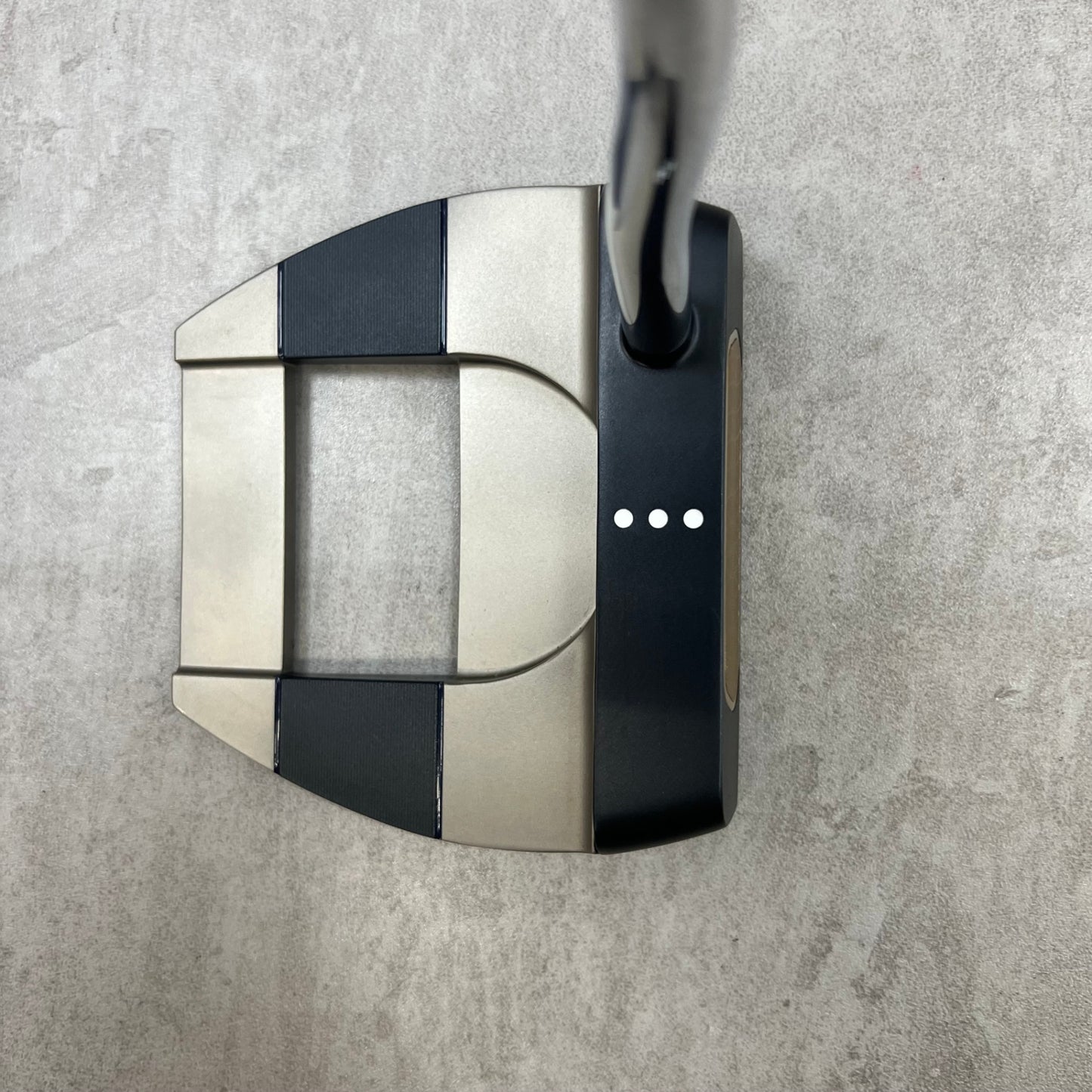 ODYSSEY　オデッセイ　Ai-ONE　ミルド　クルーザー　ジェイルバード	メンズゴルフ　中尺パター　ネオマレット	38.0インチ　右利き用
