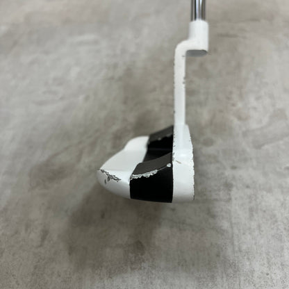 オデッセイ　VERSA　330M　メンズゴルフ　パター　右利き用　33インチ　ODYSSEY　ヴァーサ
