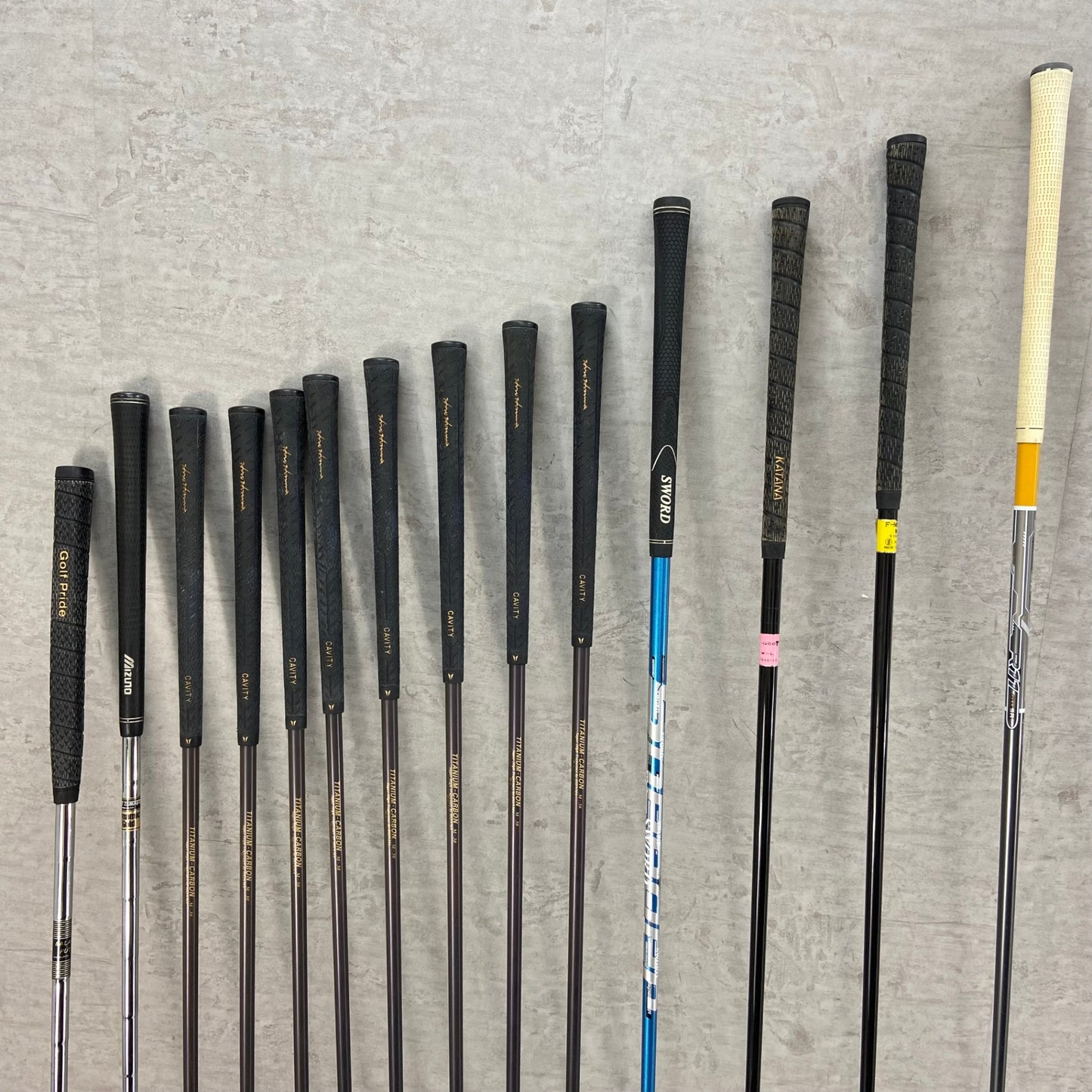 テーラーメイド　ホンマ　メンズゴルフ　クラブセット　14本　右利き用　TaylorMade HONMA
