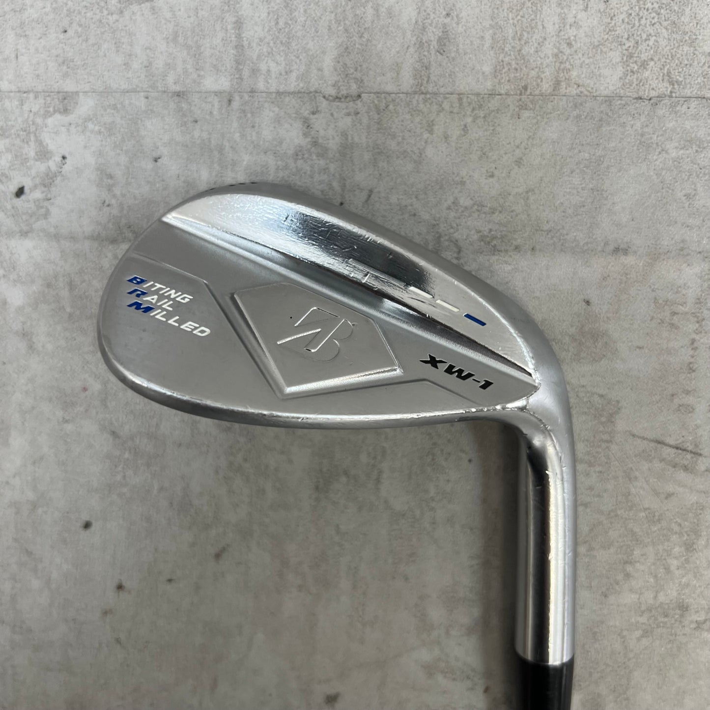 ブリヂストン　TOUR B　XW-1　メンズゴルフ　52°　右利き用　AW　アプローチ　BRIDGESTONE