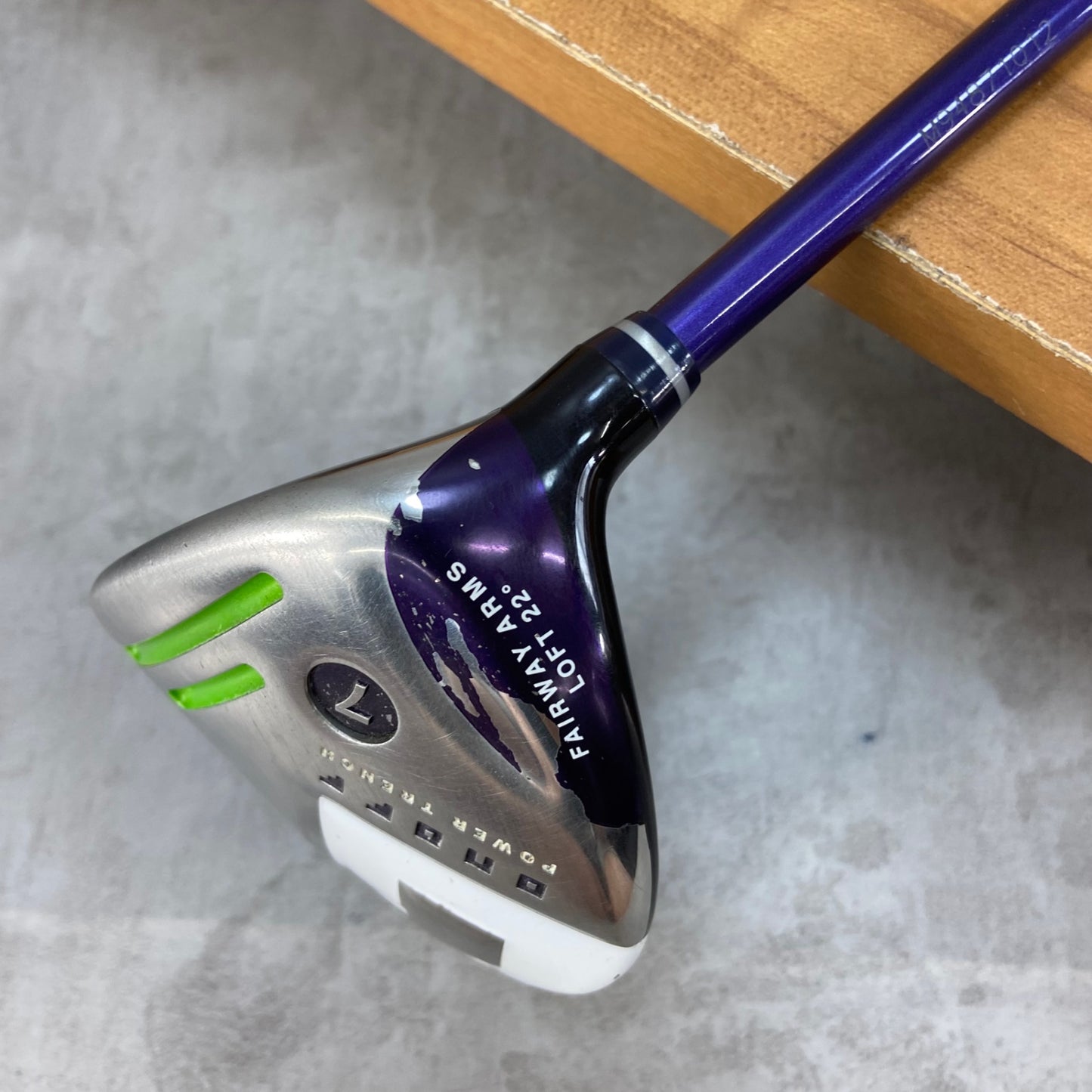 オノフ　フェアウェイアームズ　レディースゴルフ　7W　フェアウェイウッド　FW　A　右利き用　ONOFF　FAIRWAY　ARMS