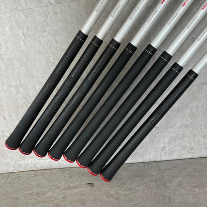 テーラーメイド　R9　MAX　メンズゴルフ　アイアン8本セット　カーボン　R　右利き用　TaylorMade