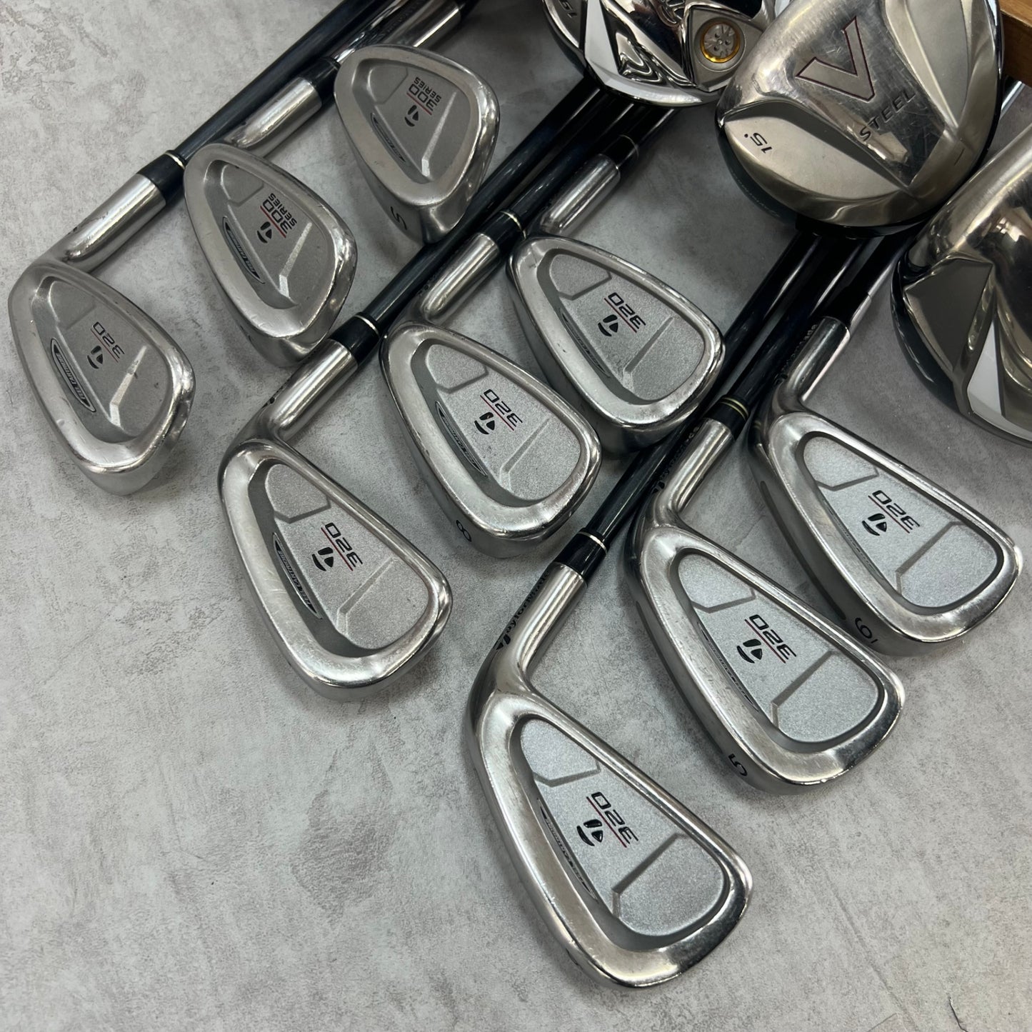 テーラーメイド　メンズゴルフ　クラブセット　14本　S　右利き用　TaylorMade