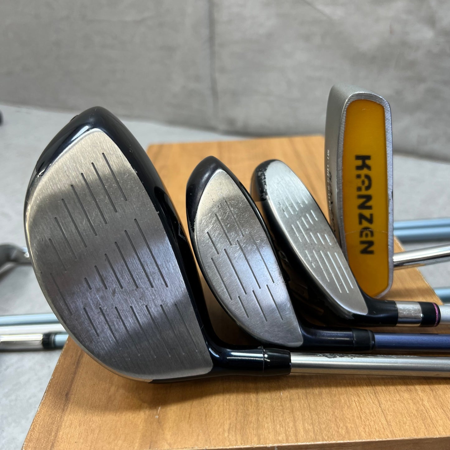 ツアーステージ　アディダス　レディースゴルフ　クラブセット　9本　右利き用　TOURSTAGE　adidas