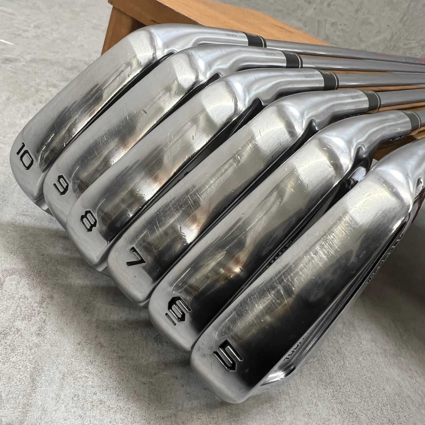 ホンマ　ツアーワールド　TW727V　メンズゴルフ　アイアン６本セット　S　右利き用　HONMA TOUR WORLD　日本シャフト　N.S.PRO　MODUS3　TOUR120