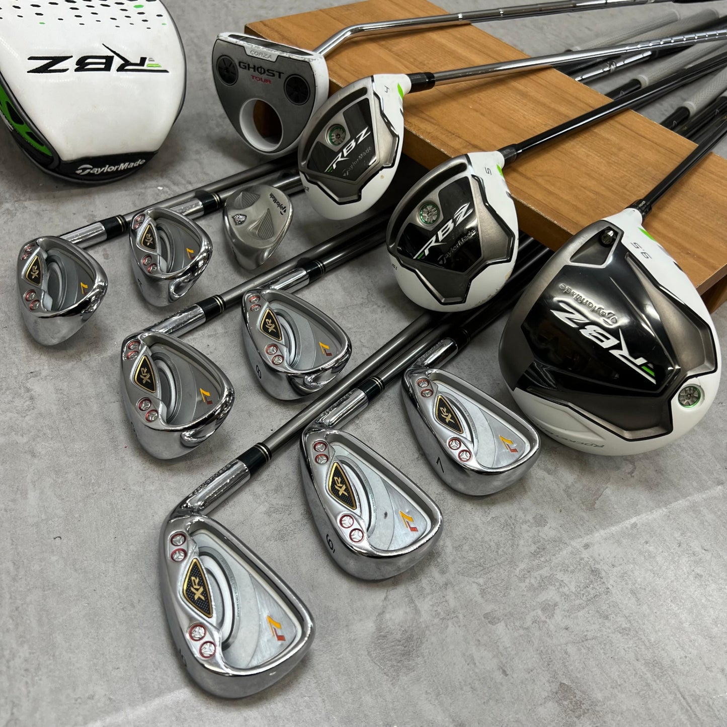 テーラーメイド メンズゴルフ クラブセット 12本 右利き用 TaylorMade