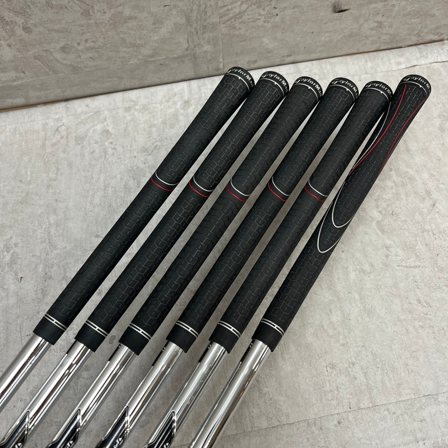 テーラーメイド　バーナー　メンズゴルフ　アイアンセット　6本　S　右利き用　TaylorMade　BURNER