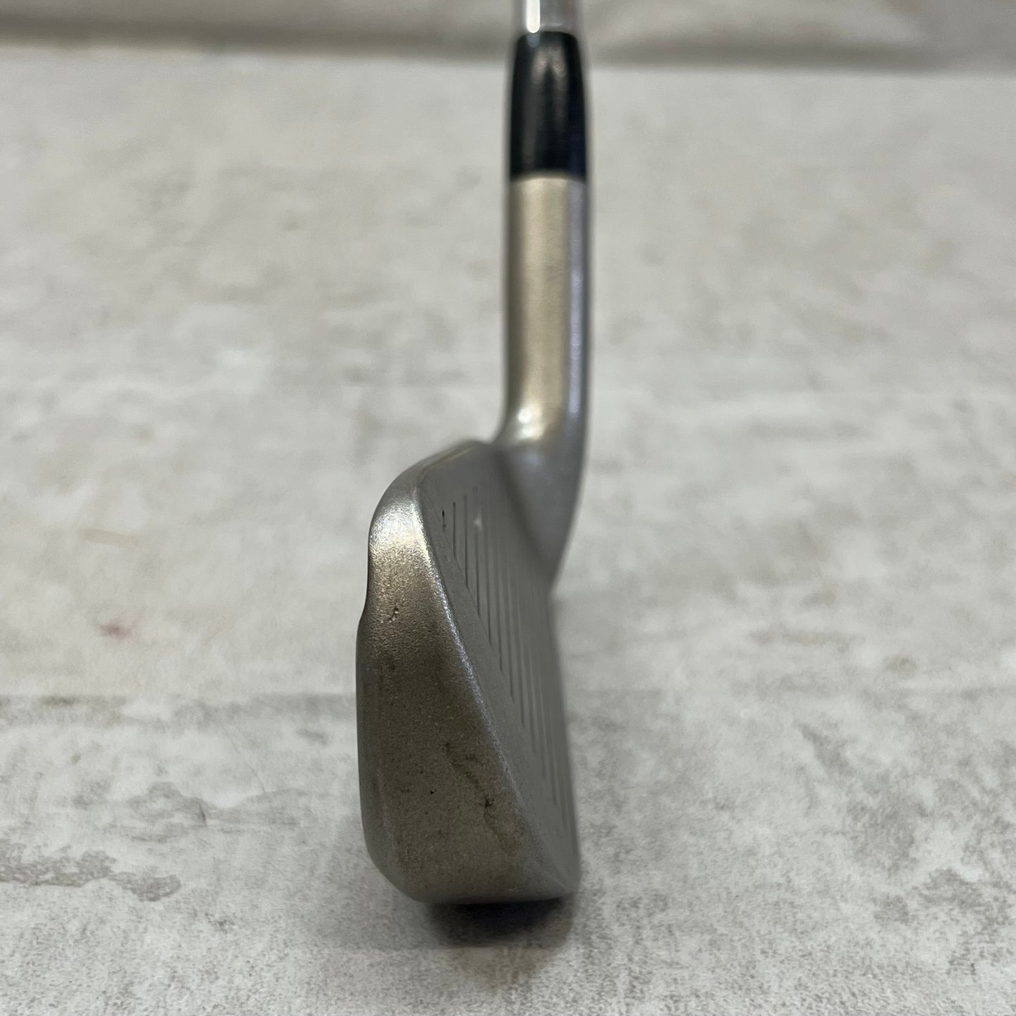 テーラーメイド　ICW11　メンズゴルフ　2番アイアン　R　右利き用　ロング　ミッド　TaylorMade