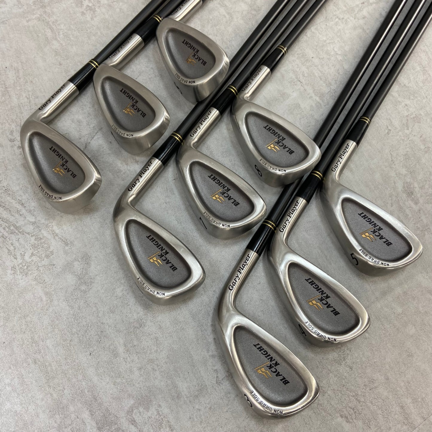 テーラーメイド　ワールドイーグル　メンズゴルフ　クラブセット　13本　右利き用　TaylorMade WORLD EAGLE