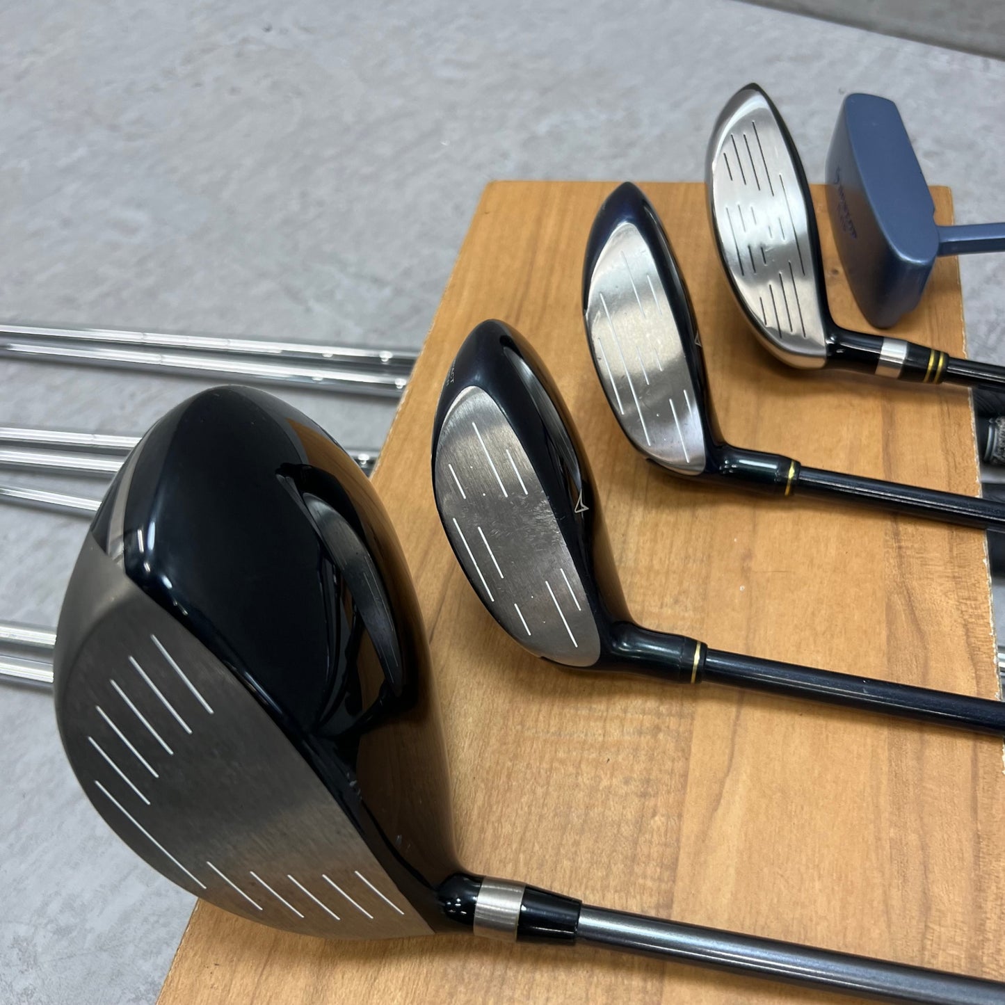 クリーブランド　ゼクシオ　メンズゴルフ　クラブセット　12本　右利き用　Cleveland XXIO